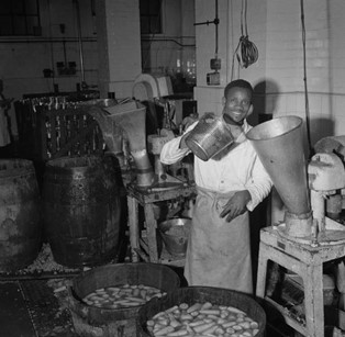Crosse & Blackwell Factory, Bermondsey, 1957.   X  .jpg