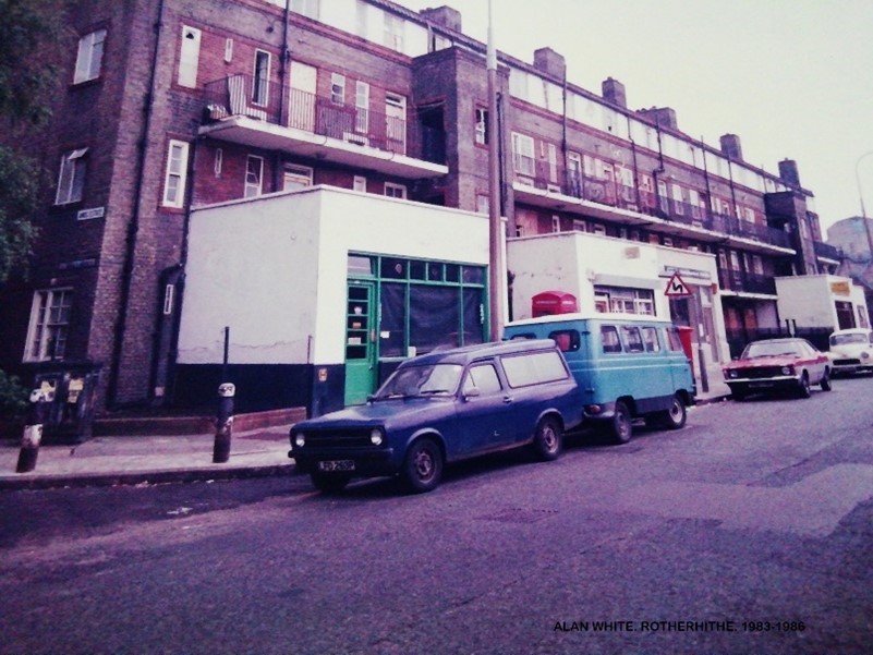 Rotherhithe Street, Charlie Steers Greengrocer, then Arthur Cornies Grocer-Post Office. Amos Estate behind.   X..jpg