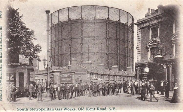 GAS WORKS, Old Kent Road c1904.  X..png