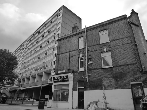 Queens Row, off Westmoreland Road.     X..jpg
