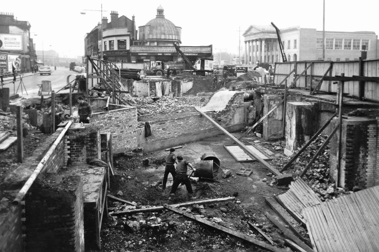Elephant & Castle. Walworth Road left, looking towards Camberwell Green, Newington Butts right.  X..jpg
