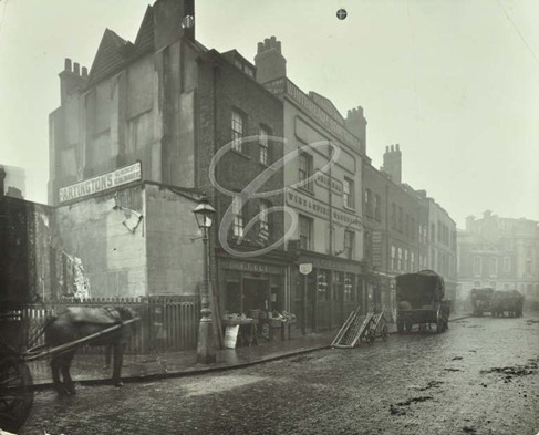 tMarshalsea  Road was opened in 1888, named after the former prison. Formally Mint Street. Quilp Street left.  X..png