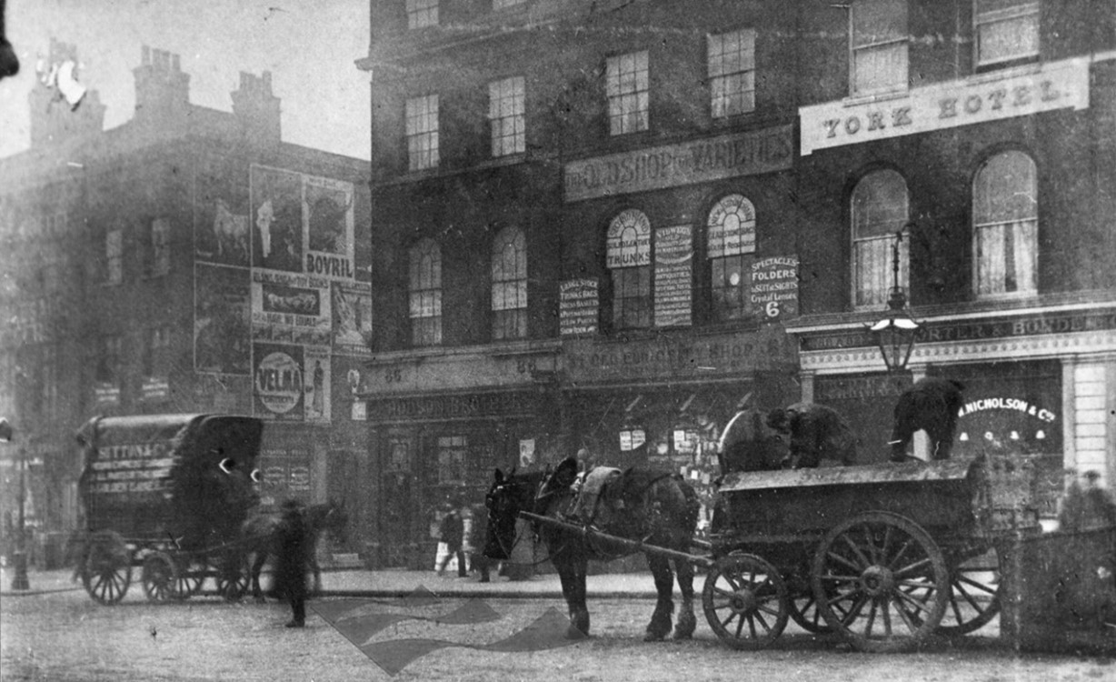 Waterloo Road and the York Hotel (No. 80-82). c1905. 1  X..jpg