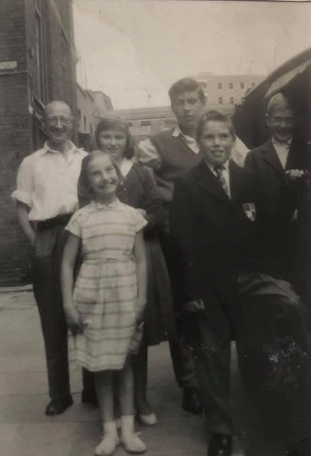 Crosby Row, c1959, Guys Hospital in the background. Plantain Place left.   X..jpg