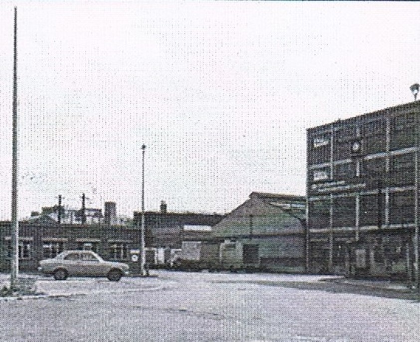 Bricklayers Arms, Pages Walk  Depot, c1969.  X..jpg
