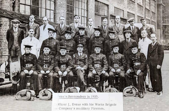 Peek Frean’s Fire Brigade 1935.  X..png