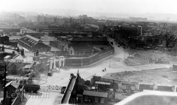 Picture from the 1960s looking down Grove Street.jpg