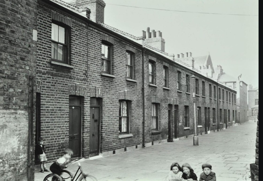 Villette Place, Camberwell, numbers 2-18, run of Waite Street.    X..jpg