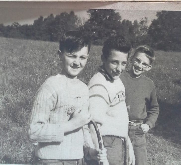 Faraday Street, boys from Michael Faraday School. Roger Millard on the left. X..jpg