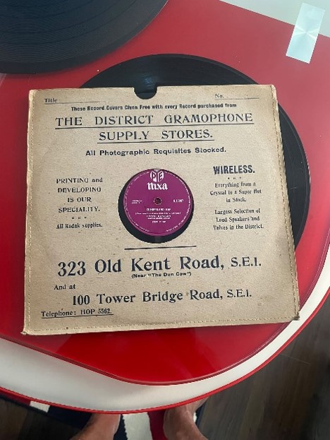 Old Kent Road, c1957. Just passed the Dun Cow on the left..jpg
