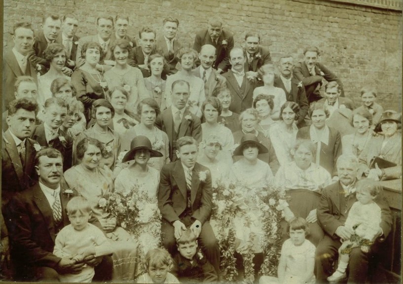 Cobourg Road, St Marks Church, 1926 Wedding.  X..jpg