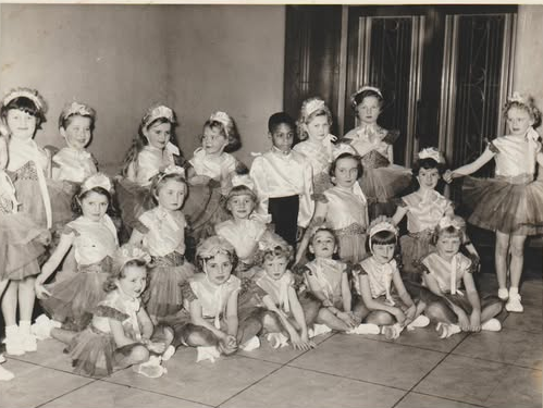 Harper Road, Joseph Lancaster School, at a Tap-Dancing class at The Roebuck Hotel Pub, Great Dover Street, 1950s.  .png