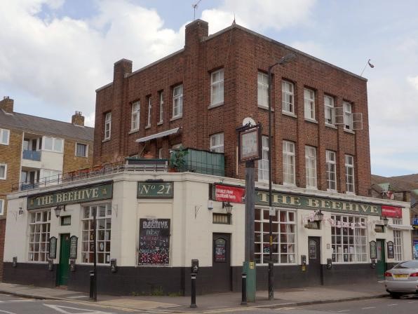 beehive pub.jpg