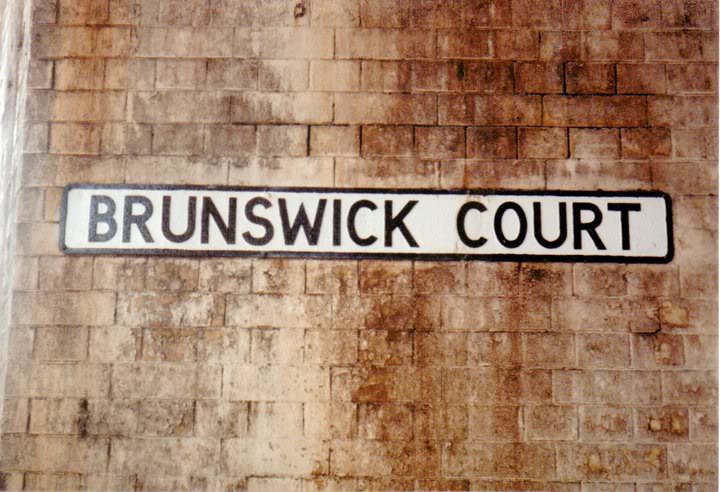 BrunswickCourtSign.jpg