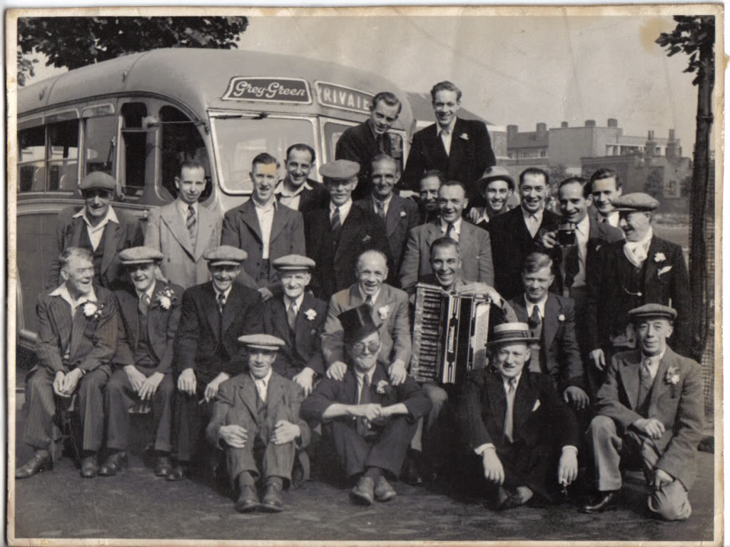 1948CoachBeanofromTheCrownSpaRoad.jpg