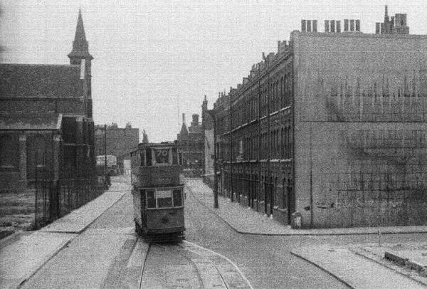 Jamaica Road. I think the street to the right is Neckinger St.jpg
