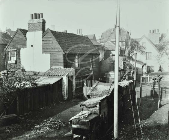 242 ROTHERHITHE STREET ROTHERHITHE 1911.jpg