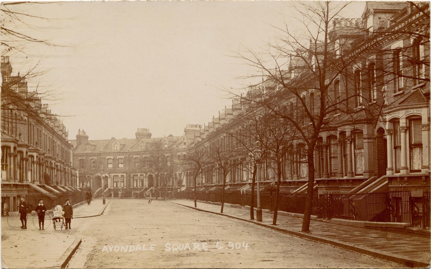 AVONDALE SQUARE c1904.jpg
