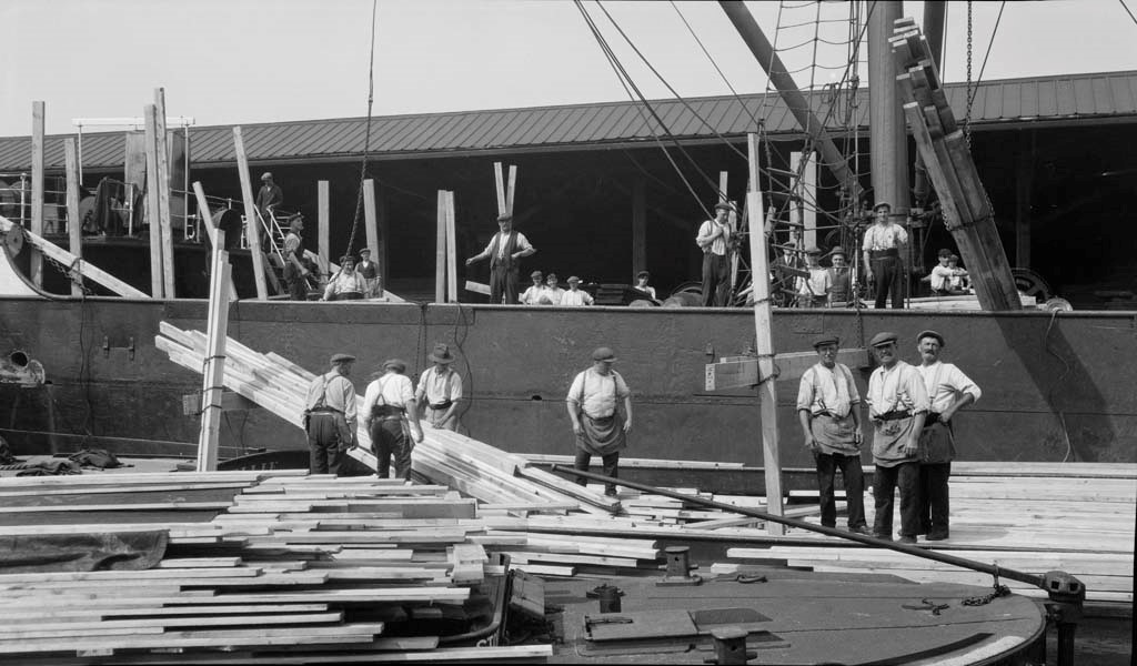 Surrey Commercial Docks.jpg