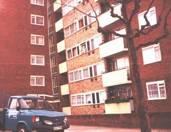 Anchor Street Bermondsey Pope House Manor Estate 1983 X.jpg