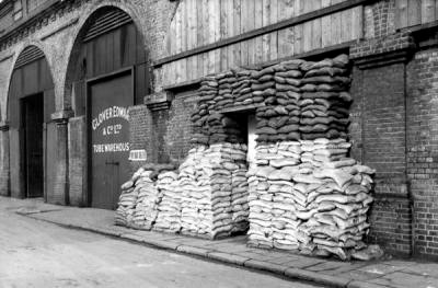 An air raid shelter in a tube warehouse on Stanworth Street, Bermondsey.jpg