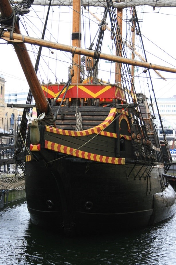 Golden Hinde Museum Cathedral Street Borough..jpg