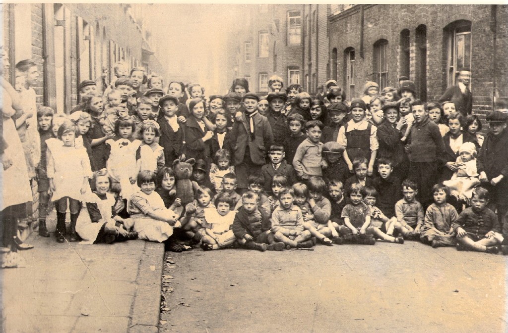 Queens Buildings, Scovell Road, Southwark Bridge Road..jpg