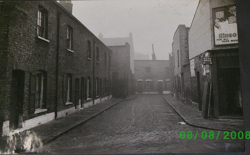 LOCKYER STREET.jpg