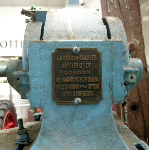 Langdon-Davies Electric motor on a sensitive drilling machine made by Phoenix Dynamo Co. On display at Rockville Machinery and Settlers’ Museum, New Zealand. Now I’m a Kiwi I just had to post this..jpg