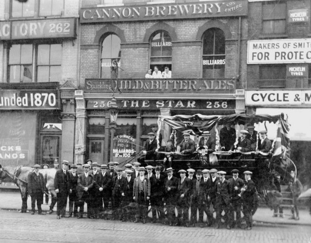 The Star was situated at 256 Borough High Street c 1908  X.jpg