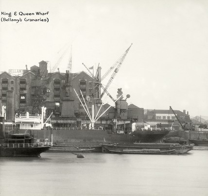 Rotherhithe Street. showing King and Queens Wharf (Bellamy's Granaries) from the Upper Globe Wharf to Dinorwic Wharf section in 1937..jpg