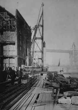 Butler's wharf in the 1940s  X.jpg