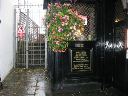 Film, The Limping Man 1953, Same location 2018, now known as The Mayflower..jpg