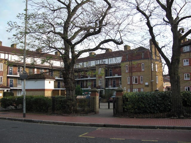 Rotherhithe Street, Dukes Head pub (site of) number 268, c 2011..jpg