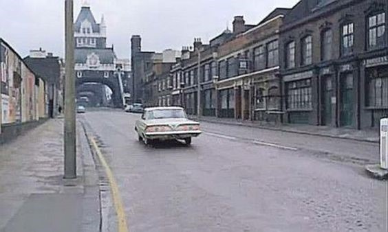 Film Circus of Fear 1966, Tower Bridge Bermondsey, coming from Tower Bridge Road.  X.jpg