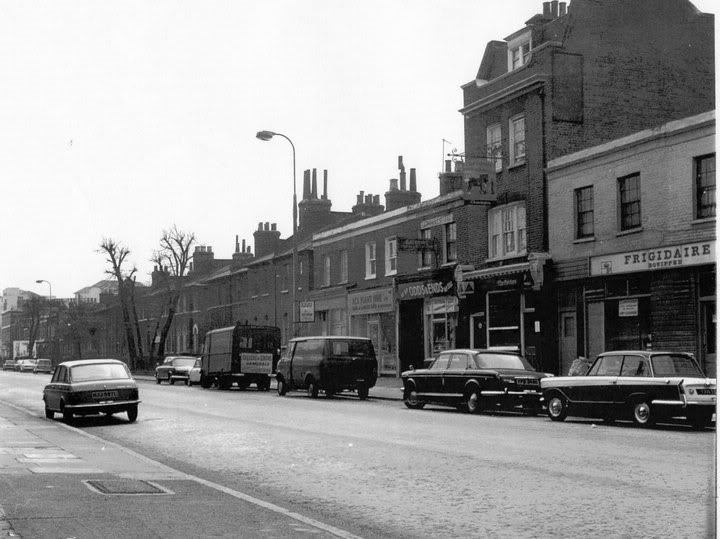 Lower Road, The Farriers Arms Pub. X.jpg