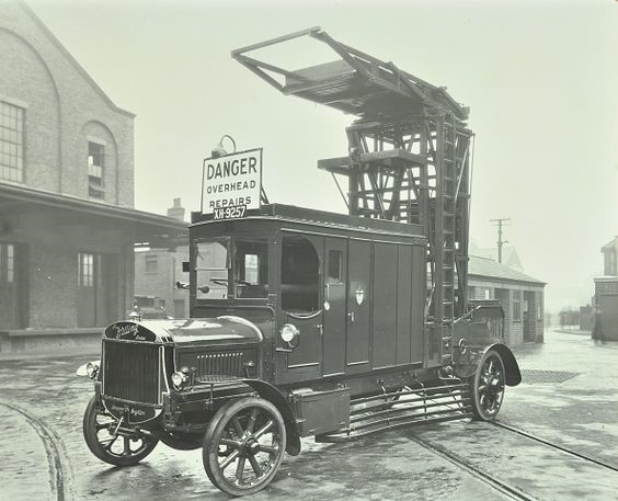 Vehicle used for overhead repairs by the Tramways Department of the London County Council, 1931.jpg