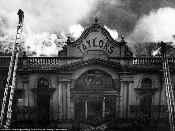 St Georges Road.  Elephant & Castle,1940.jpg