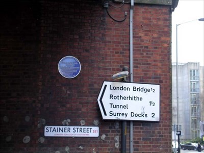 Stainer Street Blue Plaque 2017.jpg