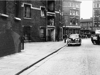 Film River Beat 1954. Mill Street, Bermondsey, Tower Bridge Buildings left.jpg