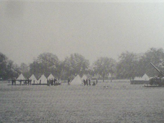Southwark Park, Rotherhithe in 1940, WW2..jpg