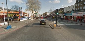 Film Salvage Gang 1958. Old Kent Road 2017 same location, Penry Street left, garage in different place..jpg