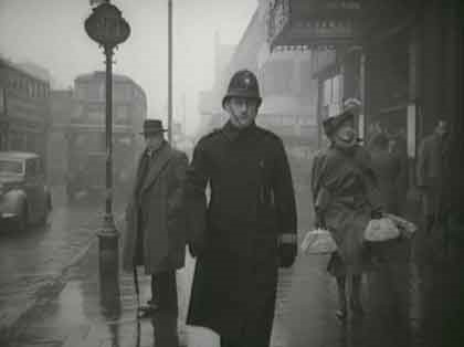 FILM Train of Events 1952, London Road, Elephant and Castle Tube Station on right 1952..jpg