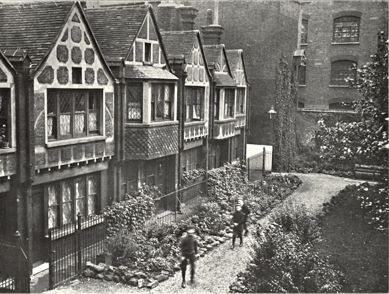 Red Cross Street,now Red Cross Way,Red Cross Cottages and Gardens, Southwark, SE1. 1.jpg