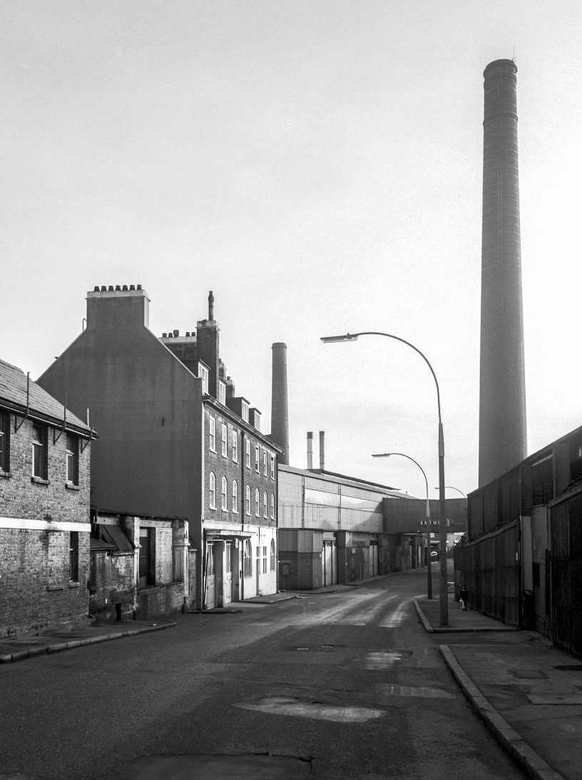 Rotherhithe Street,  1981,Enthoven's Lead Works, Upper Ordnance Wharf, closed 1980.jpg