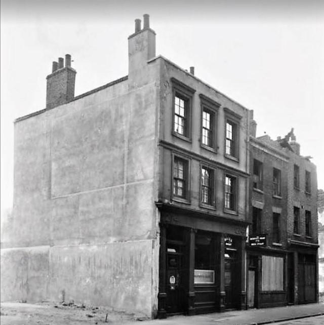 The Beckford Head  274 Tabard Street, 1953, now demolished.jpg