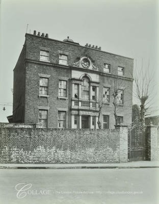 Rotherhithe Street, Nelson Dock House, bomb damage..jpg