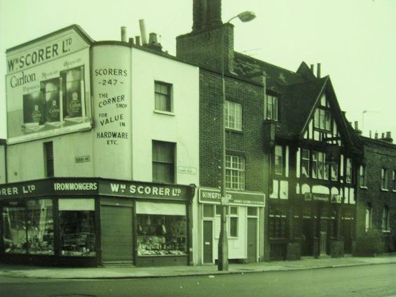 Lower Road,The Dreadnought Pub 1.jpg