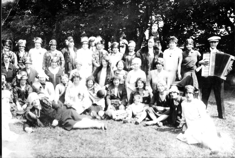 The Leach Family of Bermondsey..jpg