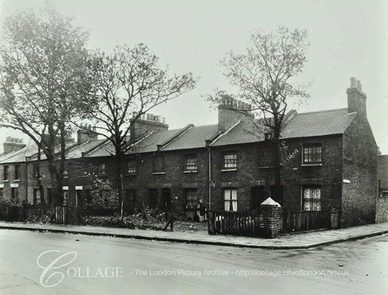 Southwark Park Road, numbers 340-352 in 1953.jpg